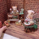 ショコラトリーブラウン背景と床セット☆☆ドールハウス、アンティーク、ミニチュア、インテリアに(*^_^*)