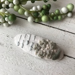 あじさい刺繍の右髪用ヘアピン グリーン