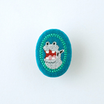 カバ刺繍ブローチ