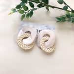 ラタンピアス アクリルピアス 大振り