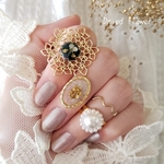 アクセントカラーに小さなアリッサムリング❁⃘*.ﾟ