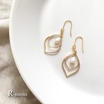 ダブルドロップと淡水パールのピアス/イヤリング