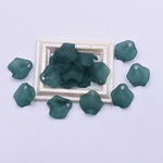 送料無料60個 アクリルパーツ スクラブ 花びら 穴あり 15×15mm  グリーン as401