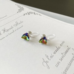 ✤小さなトライアングルのイヤリング　SWAROVSKI VM