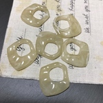 8個✦変形菱形アクリルパーツ   