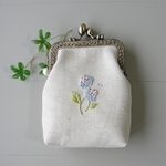  花の刺繍 がま口ポーチ  紫陽花   コットンパール付き♪       
