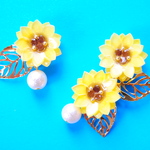 ✿ ひまわり畑でお散歩イヤーカフ ＆イヤリング / ピアス ✿( 浴衣にも )