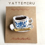 コーヒーカップのブローチ