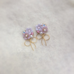 パープル花束ピアス♡ゆらゆらリボン♡イヤ変可