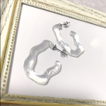 再販！！うねうねクリアピアス