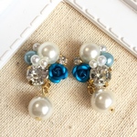 大人可愛い♡ビジューピアス ・イヤリング（水色）