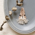 “rapin” brooch / beige