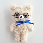 ミニぬいぐるみ　くま(めがね、ブルーリボン)