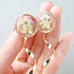 クリアで夏らしい♡本物のお花を使用した2wayレジンピアス
