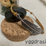 夏フェザーブレスレット