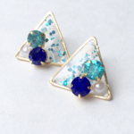 レジン 三角ピアス