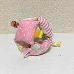 優しい布ボール★鈴入り★紐付き★タグ★赤ちゃんおもちゃ