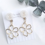 再販♡花柄カボションとメタルフラワーのイヤリング