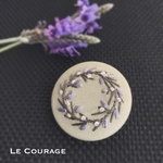花かんむりの刺繍ブローチ(青)