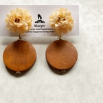 mum & wood*orange{ ネジバネイヤリング}