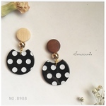 No. B988 ドット × ウッドビーズ お洒落ピアス / イヤリング