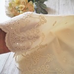 RickRack フレアブラウス　スカラップレース刺繍　生成