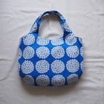 ブルーのあじさいのぷっくりトートバッグ