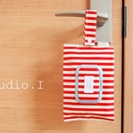 【Studio.I】お手拭きポーチ＊バッグに掛けられる便利ポーチ＊おしゃれに可愛く＊出産祝いにも＊レッドストライプ