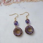 Hawaii  flower silk lavender ピアス／イヤリング【チェコビーズ】
