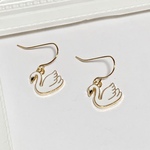 白鳥のピアス