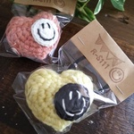 ハートにこちゃん☺️ヘアゴム・ピンク