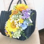 ＊ゆうパック送料無料＊　ウェディングブーケを持ち歩こう！ 夏ひまわりフラワーかごバッグ