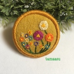お花の刺繍ブローチ✴︎558
