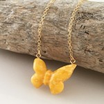 バルト海産ミルキーアンバー（琥珀) Butterfly K14GF Pendant
