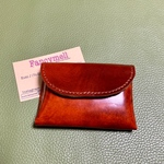艶やかな革の名刺入れ(ワケあり品)