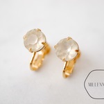 ヴィンテージスワロフスキースタッドピアス/イヤリング crystal f