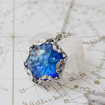 竜の灯 ネックレス blue