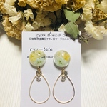 淡いカラーのかすみ草、レジンイヤリング、レジンピアス