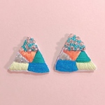 カラフル三角△  ビーズ刺繍△  ピアス/イヤリング