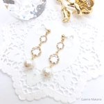 クリスタルとパールのイヤリング/ピアス