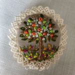 刺繍ブローチ