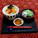 クーポンゲットで💪ミニチュア🥑アボカドサーモン丼ととろろ蕎麦