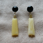 black✖️yellow 夏ピアス