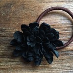 革花のヘアゴム Lサイズ(太ゴム・葉っぱなし) ブラック