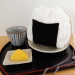 ふっくらおにぎりポシェット