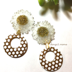 600円☆2way☆大ぶりお花☆水玉チャーム(ブラウン)のピアス/イヤリング