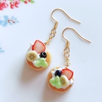 いちごとバナナのちっちゃなパンケーキピアス/イヤリング♡