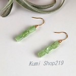 14kgf  グリーンカイヤナイトピアス