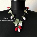 イーネオヤ　刺繍ネックレス　いちご