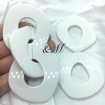 4個　べっ甲　べっこう　鼈甲　べっ甲　シェル　パーツ　素材　材料　金具　ピアス　イヤリング　アクセサリー　資材　チャーム　カン付き